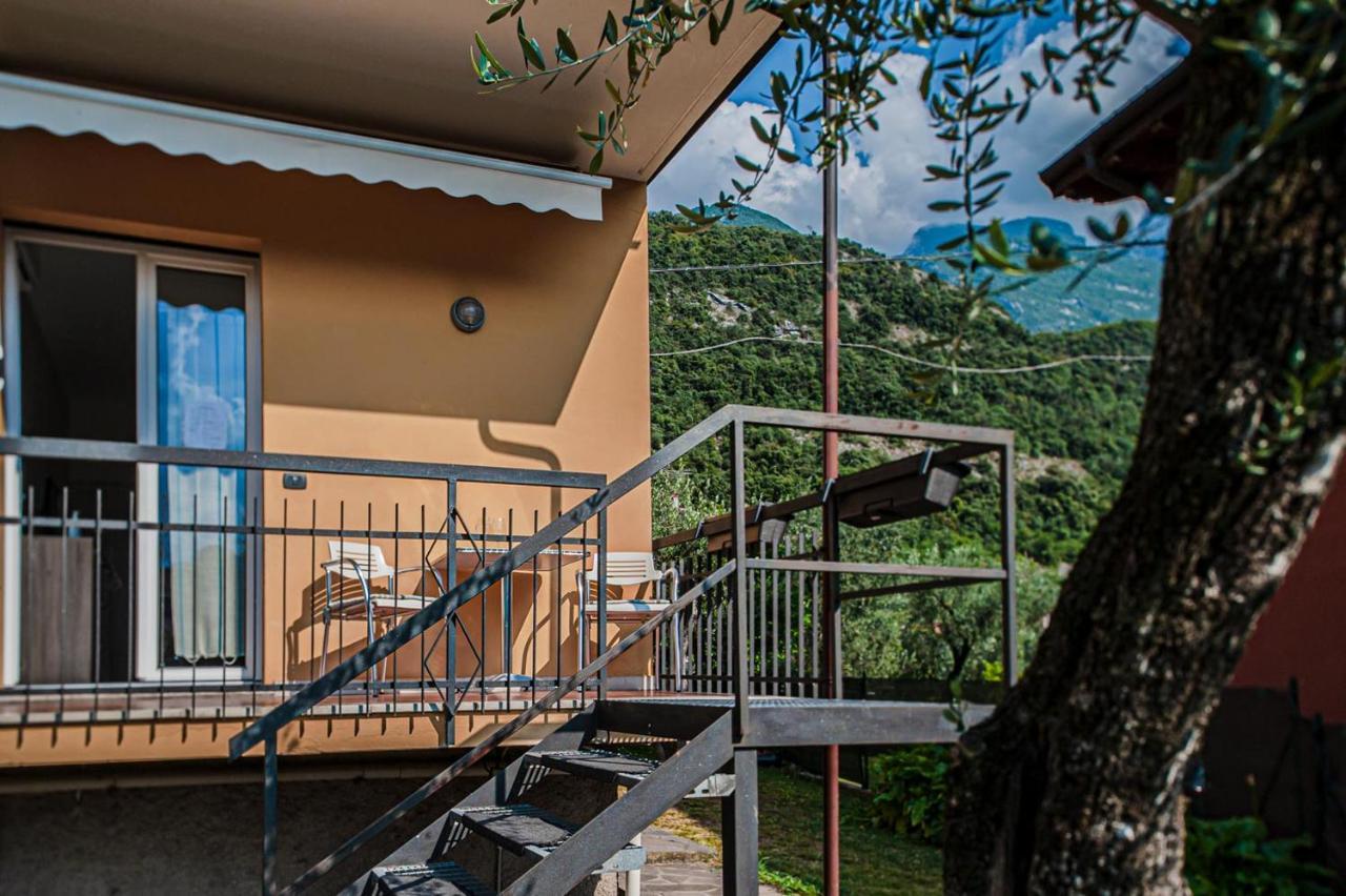 マルチェージネCasa Simoneアパートメント エクステリア 写真