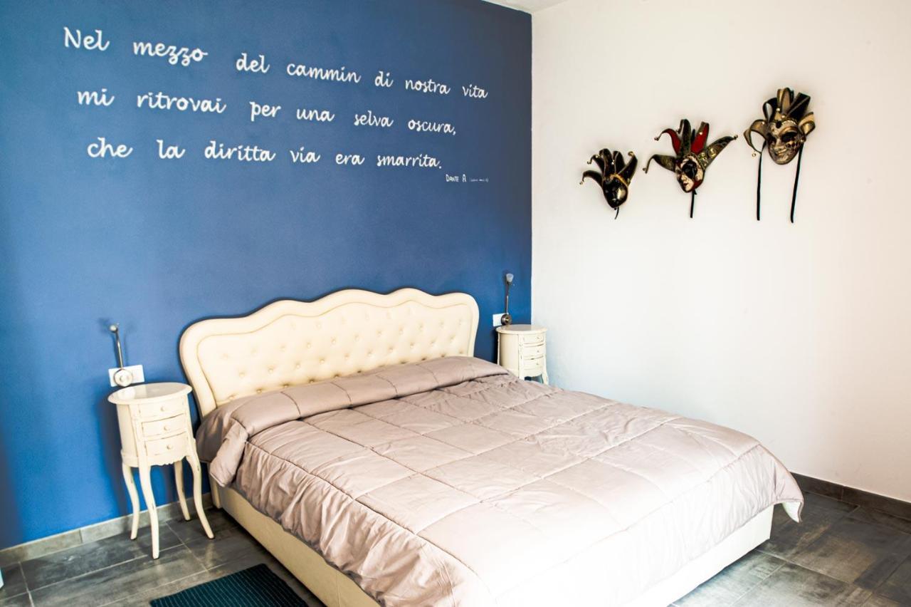 マルチェージネCasa Simoneアパートメント エクステリア 写真