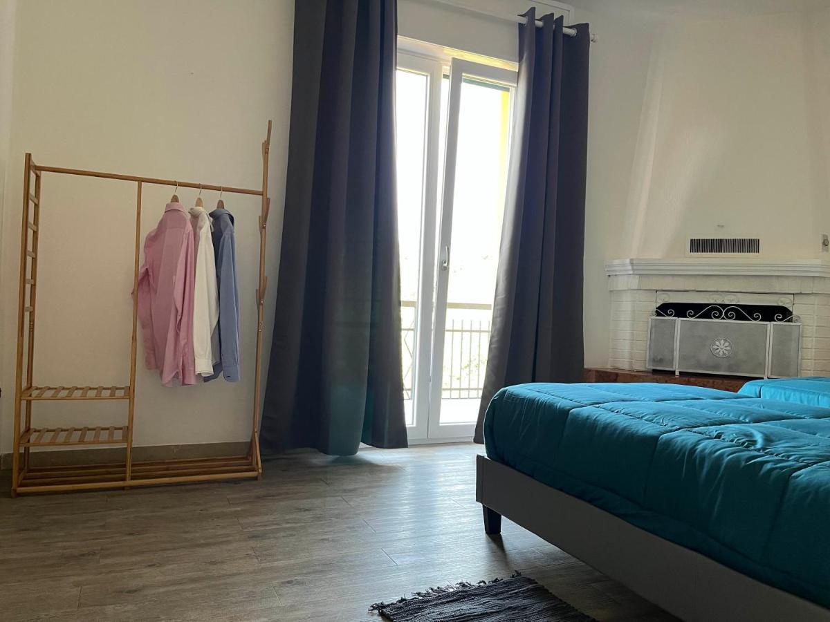 マルチェージネCasa Simoneアパートメント エクステリア 写真
