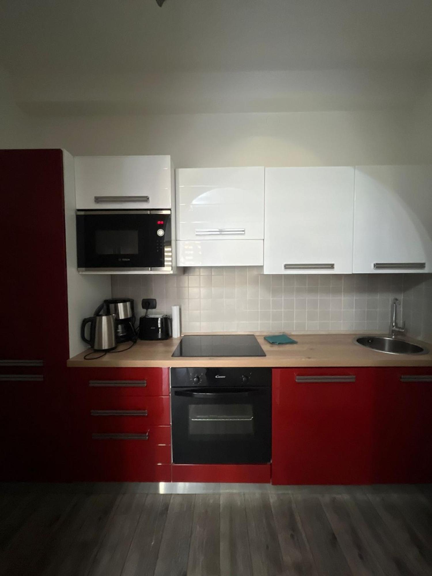 マルチェージネCasa Simoneアパートメント エクステリア 写真